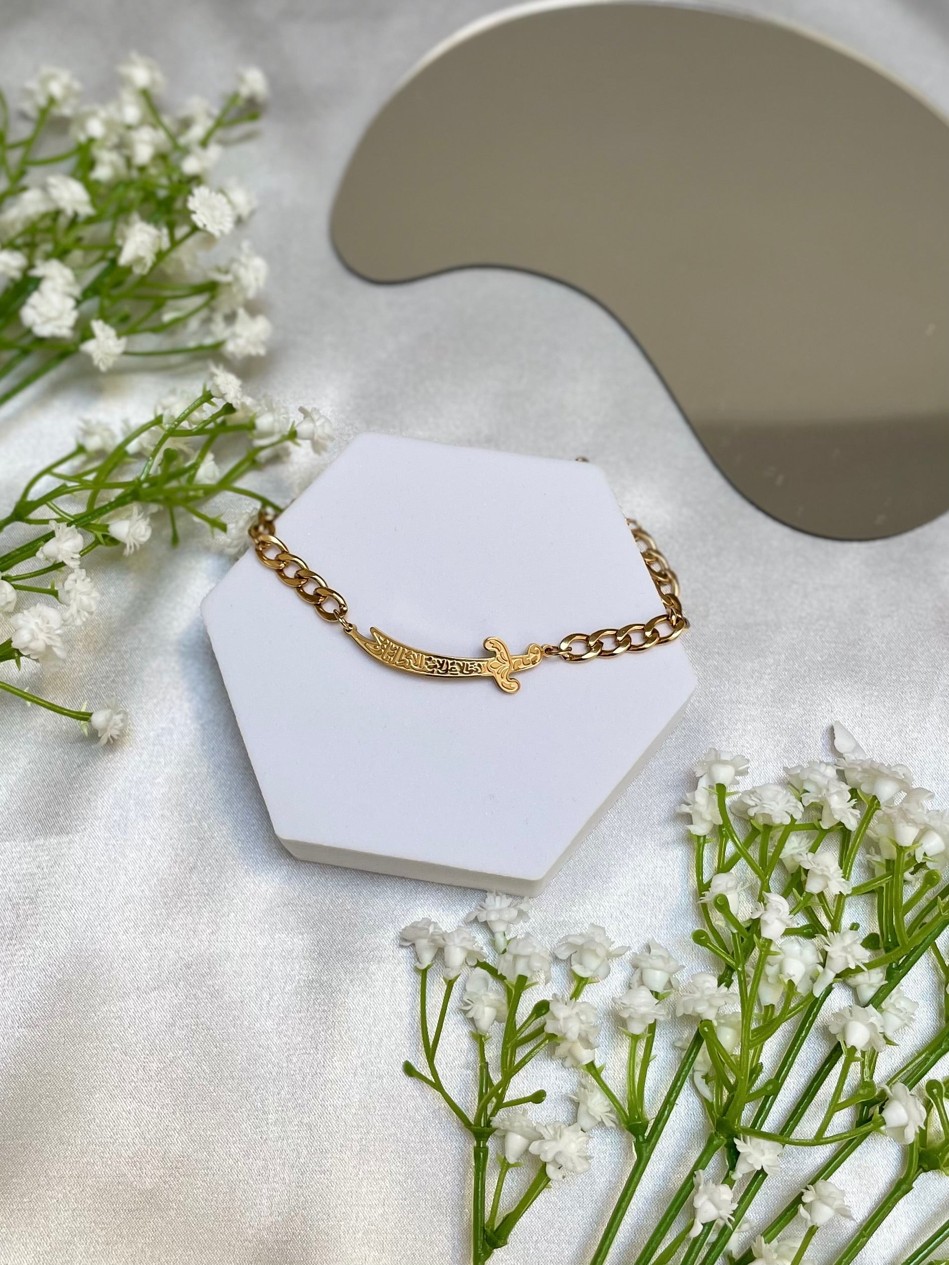 Zulfiqar Bracelet Gold