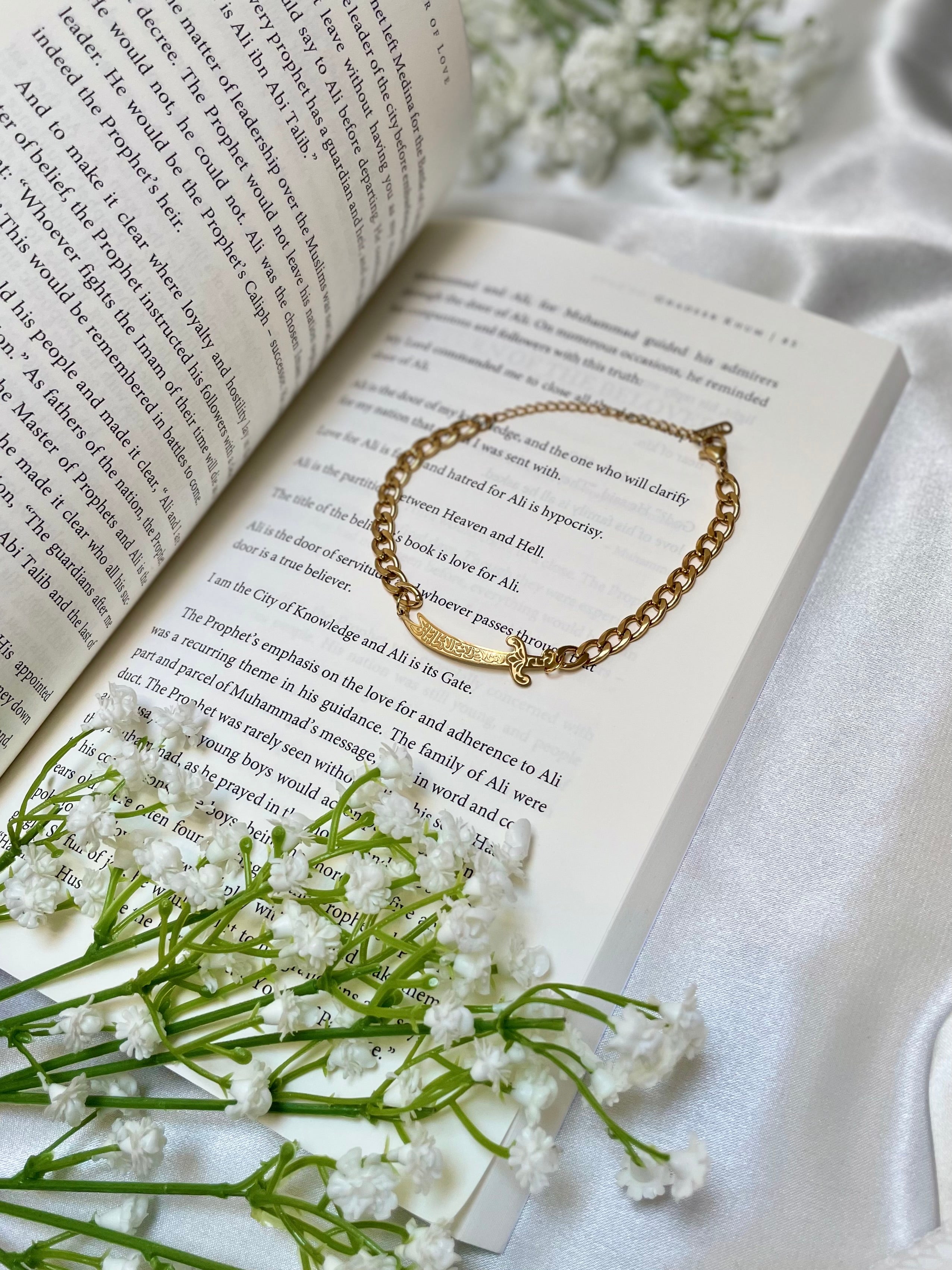 Zulfiqar Bracelet Gold