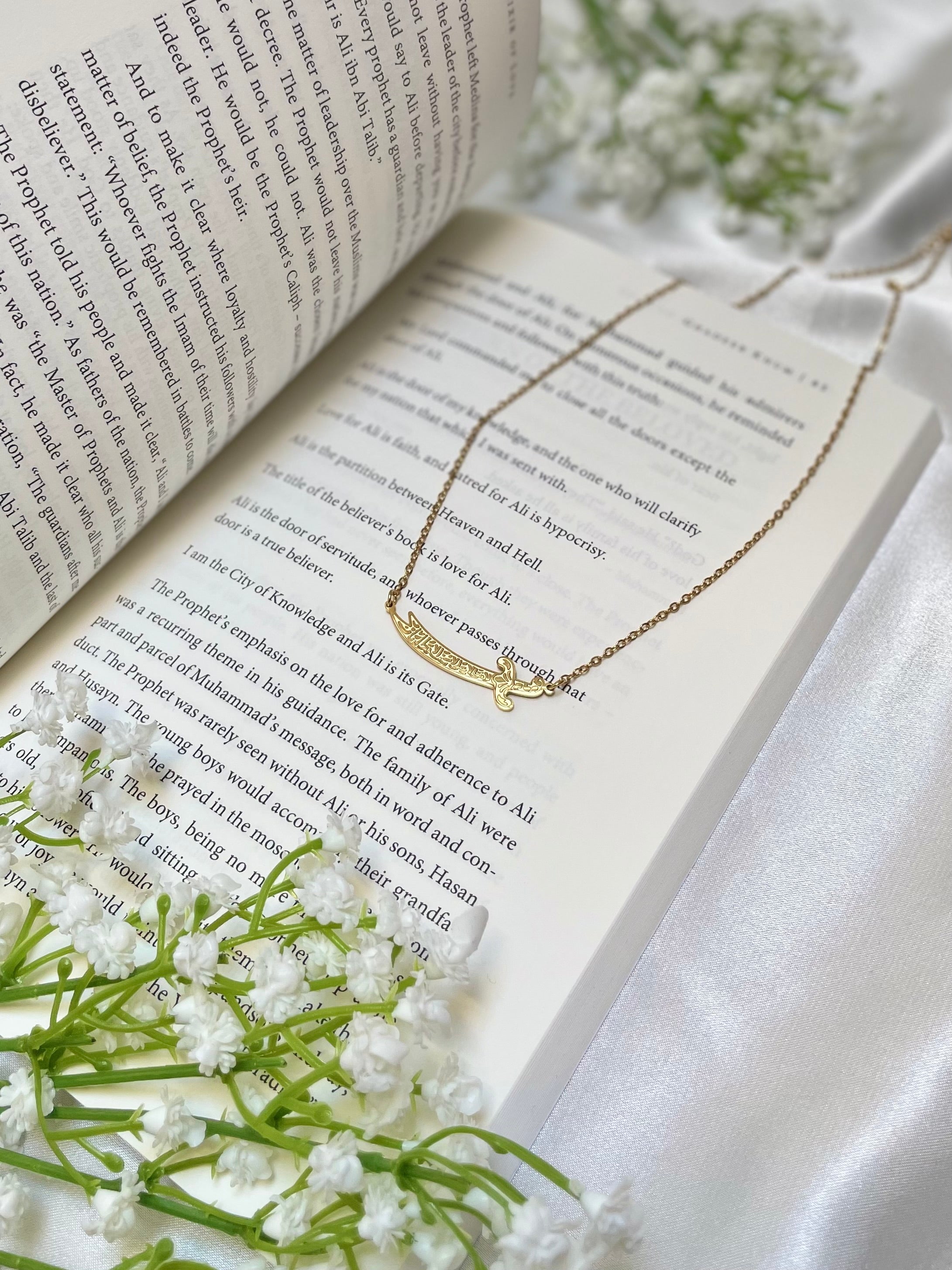 Zulfiqar Necklace Gold